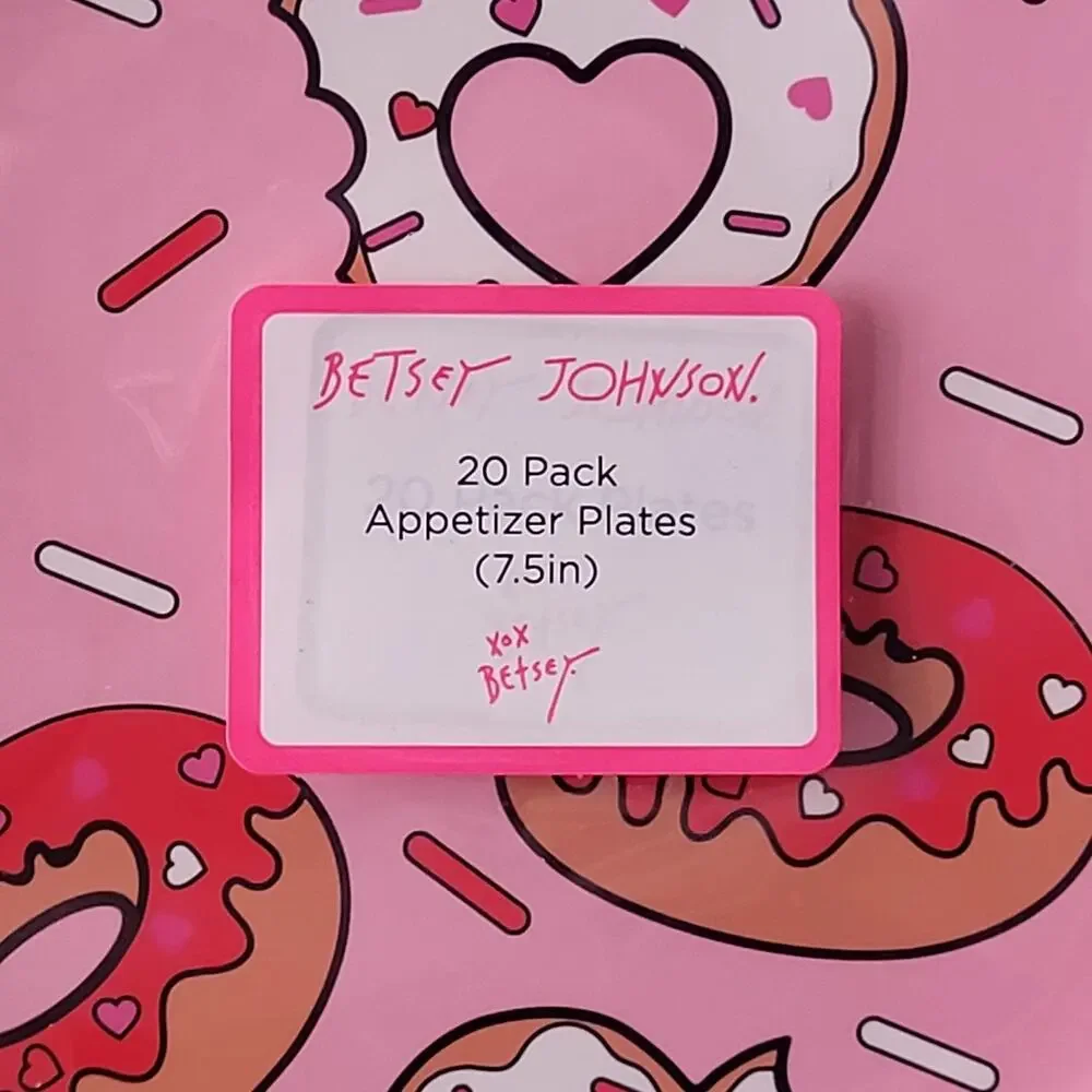 Betsey Johnson Donuts Hearts Sprinkles Appetizer Plates Cocktail Napkins Lot Set